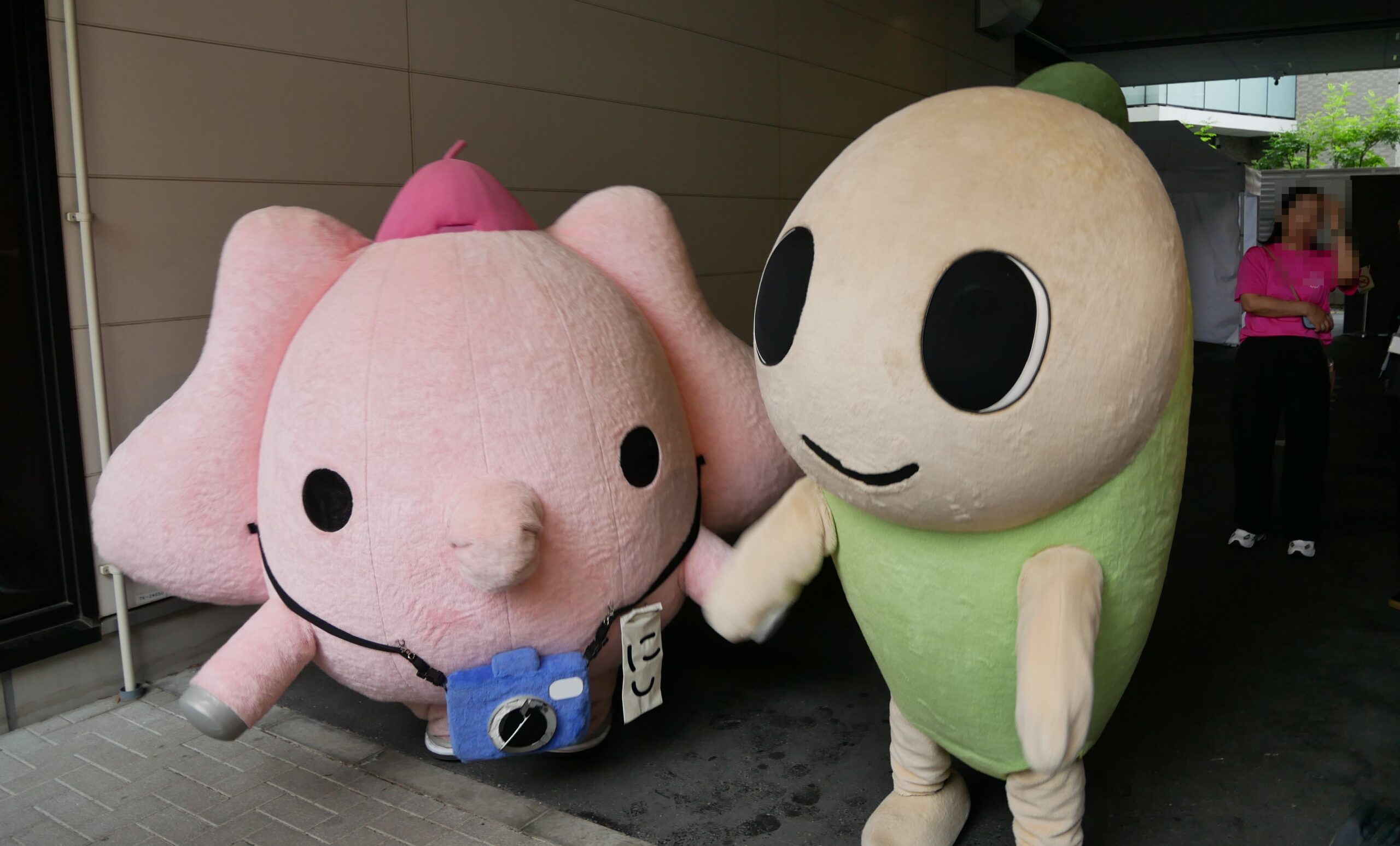 にしぞう」と西荻窪 ピンクの象｜ゆるキャラ