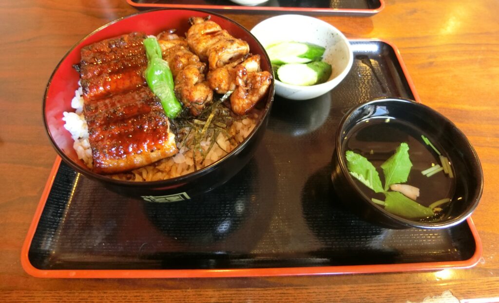 名代 宇奈とと