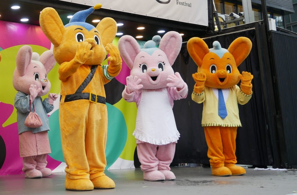 ピーポくん・おとうさん・おかあさん
