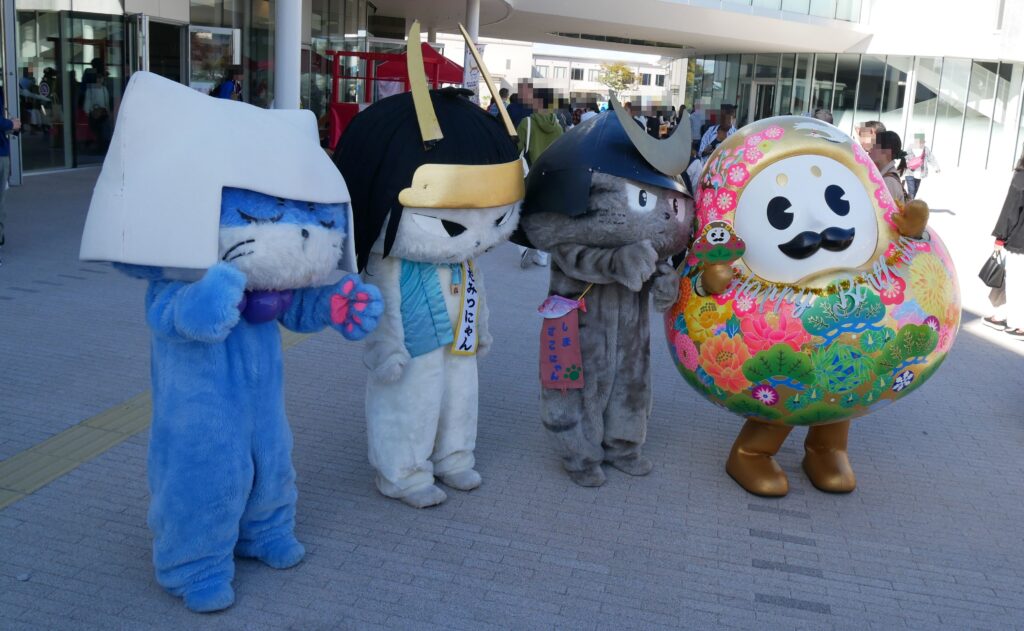 いしだみつにゃん・おおたににゃんぶ・しまさこにゃん