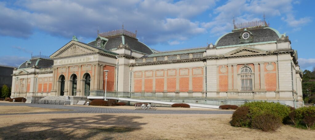 京都国立博物館
