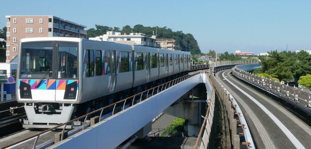 横浜シーサイドライン